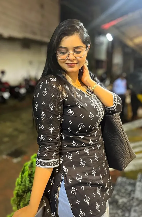 tanya sexy call girl low price